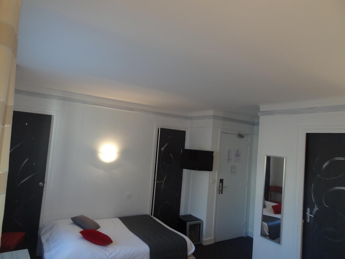 Les Ambassadeurs Hotel Saint-Chamond Exterior foto